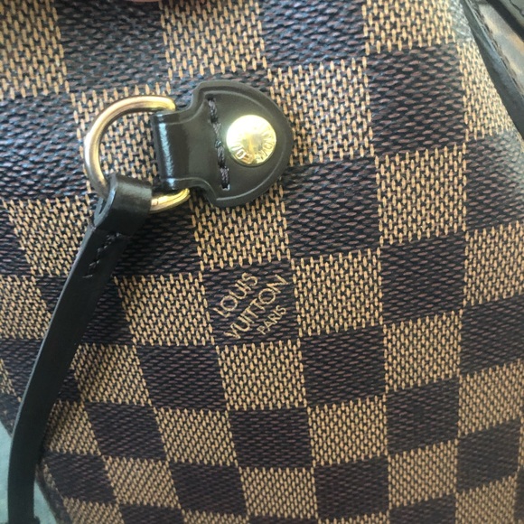 Louis Vuitton Neverfull Damier mm - Picture 10 of 14